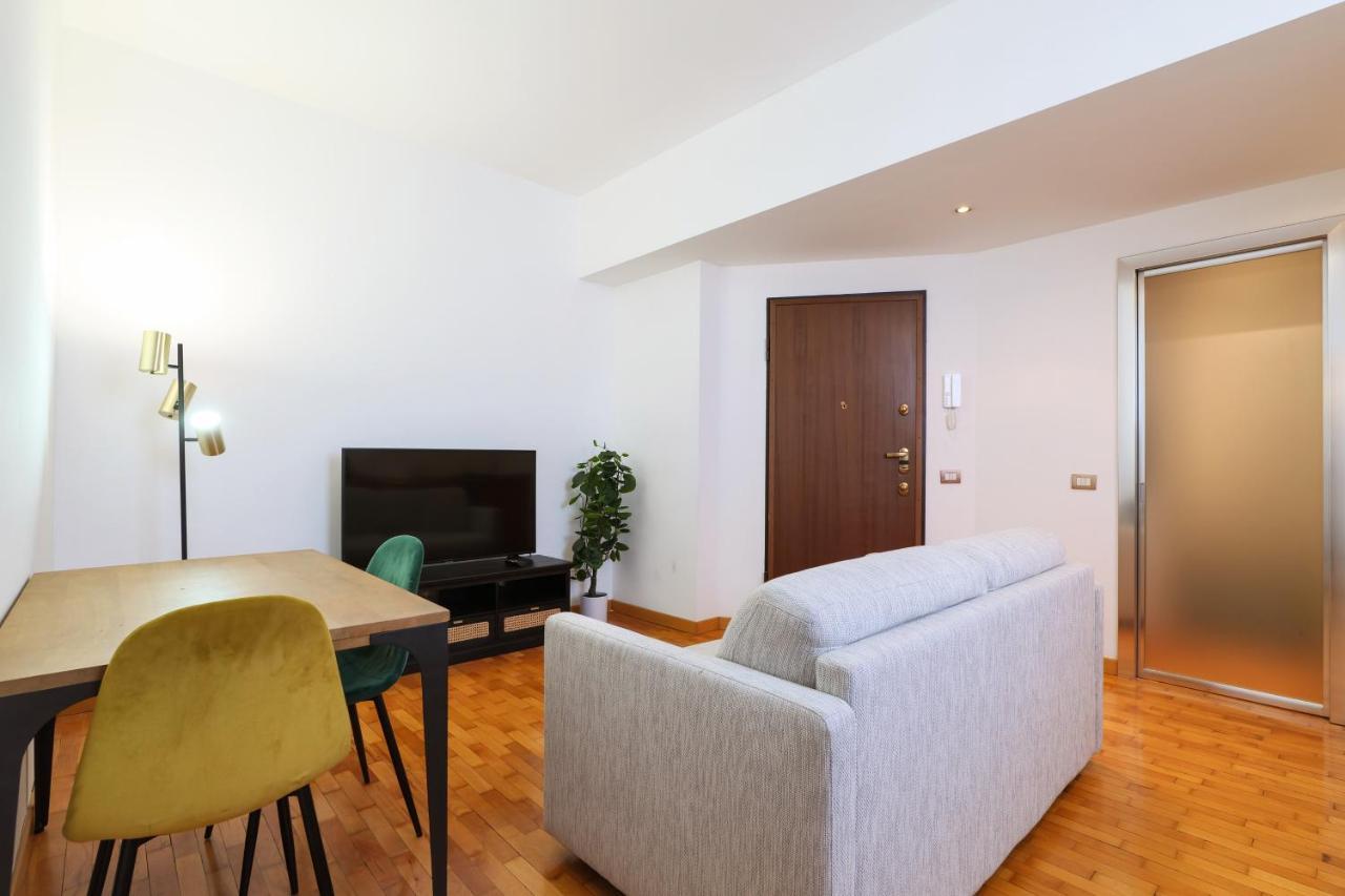 Duomo Luxury Apartment VIII 米兰 外观 照片